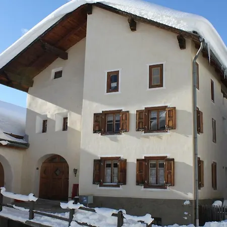 Chasa Crush 117 Дом отдыха Ardez